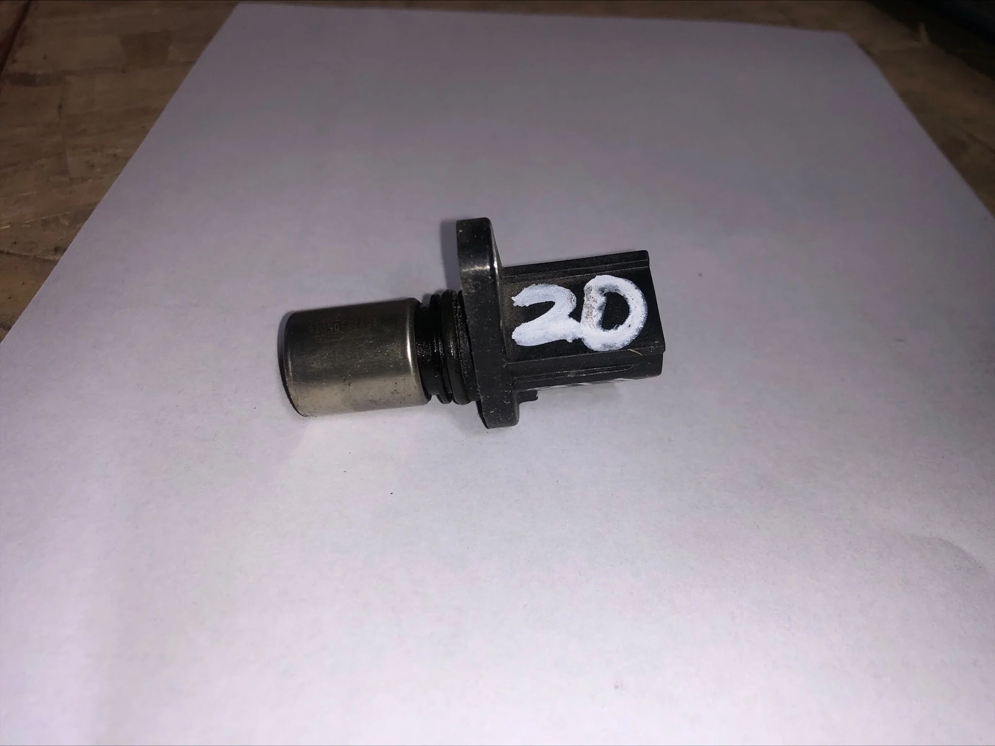 Датчик положения распредвала AZT251 TOYOTA ALPHARD H10 2005-2008, RAV4 XA30 2006-2008, RAV4 XA30 2008-2010, AVENSIS T250 2006-2008