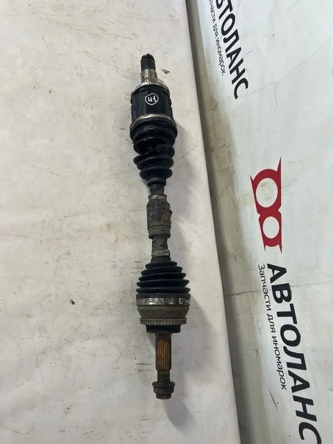 Привод передний левый (порван пыльник внутренней гранаты) AZT251 TOYOTA CELICA T230 1999-2002, AVENSIS T250 2006-2008, CELICA T230 2002-2006