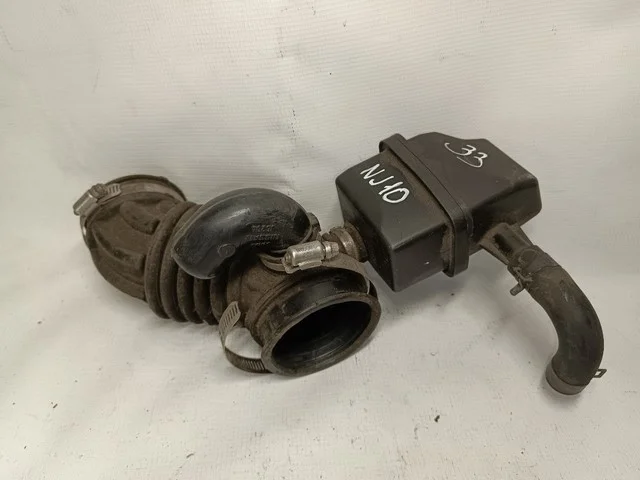 Патрубок корпуса воздушного фильтра NJ10 NISSAN DUALIS J10 2007-2010, QASHQAI J10 2006-2010, DUALIS J10 2010-2014, QASHQAI J10 2010-2013