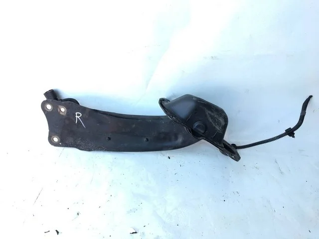 Рычаг подвески задний правый продольный 5N VOLKSWAGEN PASSAT B6 2005-2010, TIGUAN I 5N1 / 5N2 2007-2011, TIGUAN I 5N1 / 5N2 2011-2018