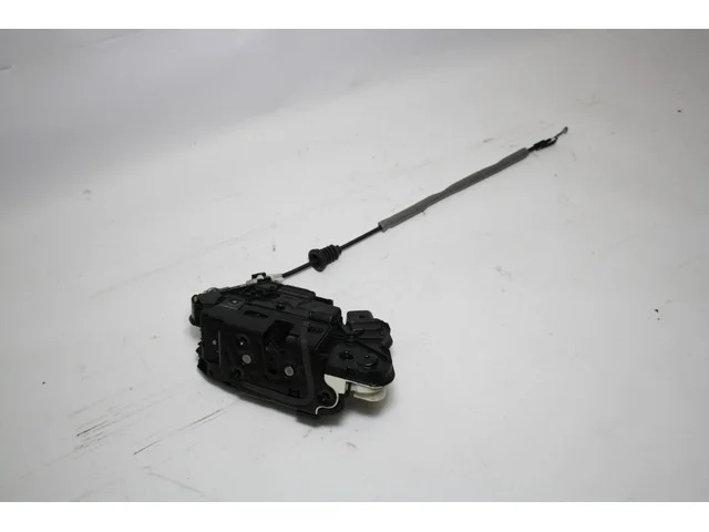 Замок двери передней=задней правой 5N VOLKSWAGEN PASSAT CC II 358 2012-2017, SEAT IBIZA 6J 2008-2015, VOLKSWAGEN SCIROCCO III 2008-2014