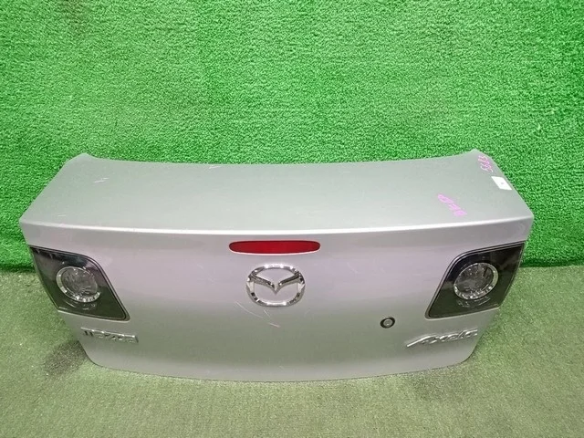Крышка багажника (царапины) BKEP MAZDA MAZDA 3 BK 2003-2006, MAZDA 3 BK 2006-2009, AXELA BK 2003-2006, AXELA BK 2006-2009