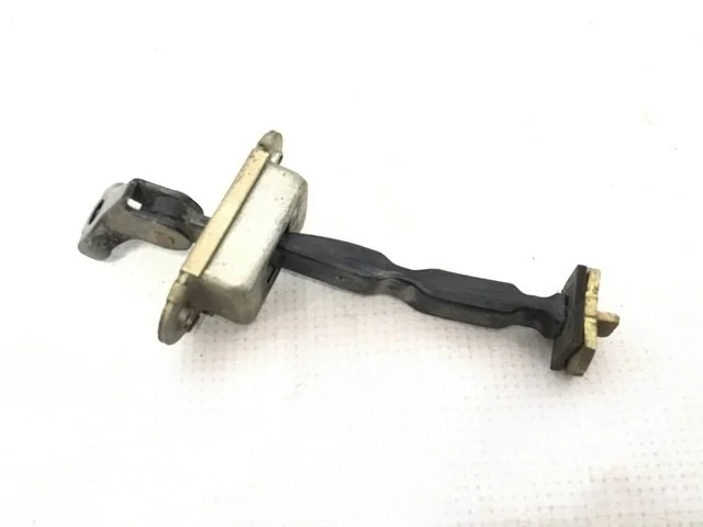 Ограничитель фиксатор двери передней левой=правой J31 NISSAN TEANA J31 2003-2005, TEANA J31 2006-2008