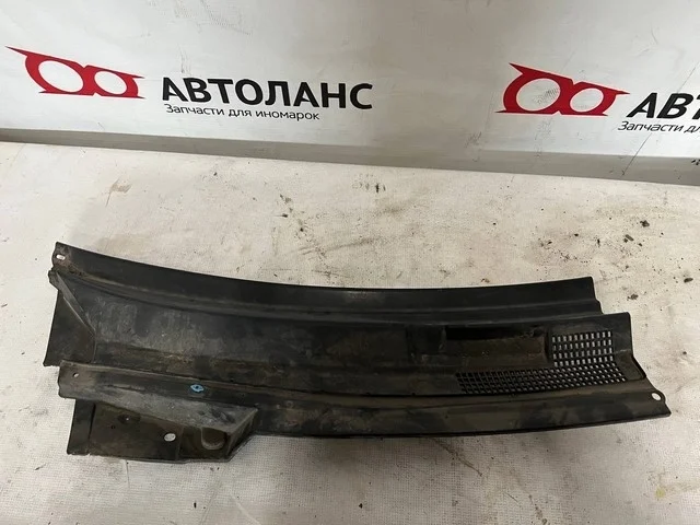 Накладка жабо под стеклоочистители правая NISSAN TEANA J31 2006-2008