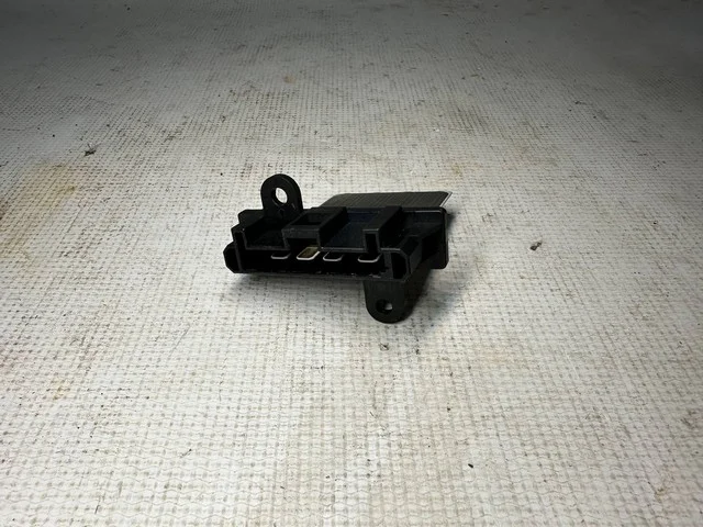 Резистор отопителя NJ10 NISSAN DUALIS J10 2007-2010, QASHQAI J10 2006-2010, DUALIS J10 2010-2014, QASHQAI J10 2010-2013