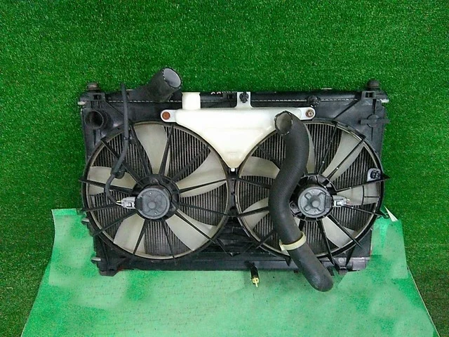 Радиатор охлаждения двигателя GRX120 TOYOTA MARK X X120 2004-2006, LEXUS GS III 300/400/430 S190 2005-2007