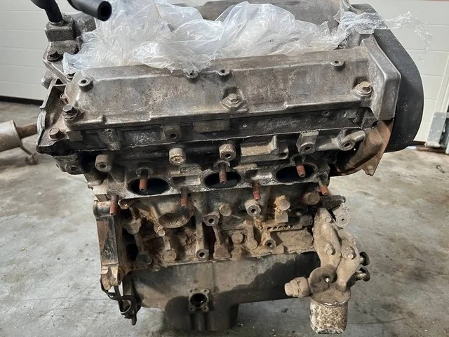 Двигатель (поддон под замену) V75W 6G74 MITSUBISHI PAJERO III / MONTERO III V6 / V7 2000-2002, PAJERO III / MONTERO III V6 / V7 2003-2006