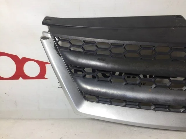 Решетка радиатора (потертости) CW5W MITSUBISHI OUTLANDER XL CW 2007-2010
