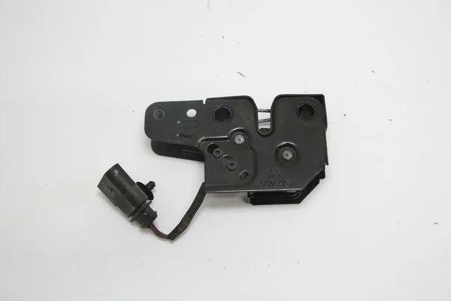 Замок капота 7L VOLKSWAGEN TOUAREG I 7LA / 7L6 / 7L7 2002-2007, TOUAREG I 7LA / 7L6 / 7L7 2007-2010