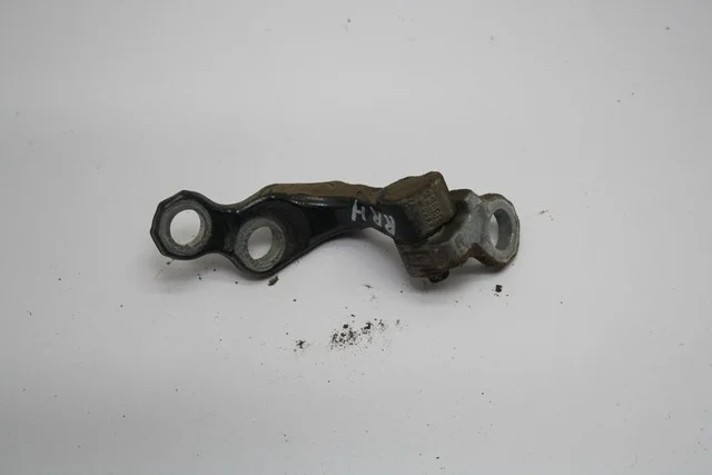 Петля двери задней правой нижняя FORD C-MAX I DE 2003-2010, KUGA I DR 2008-2012, FOCUS II 2004-2008, FOCUS II 2008-2011