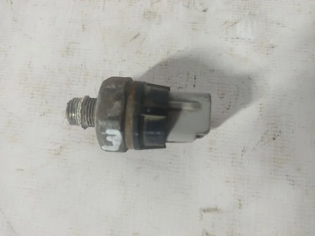 Датчик давления масла DJ1A MITSUBISHI GRANDIS NA4W 2003-2011, SPACE STAR DG 1998-2004, OUTLANDER XL CW 2007-2010, OUTLANDER XL CW 2010-2012