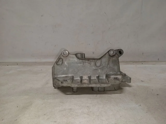 Кронштейн опоры подушки двигателя левый F15 NISSAN JUKE YF15 2014-2019, JUKE YF15 2010-2014