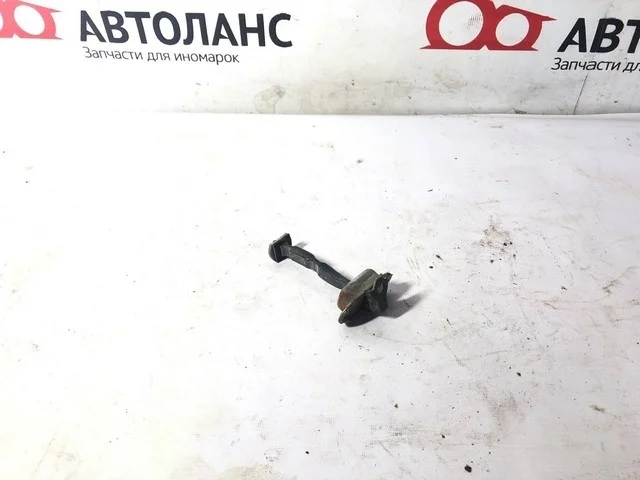 Ограничитель фиксатор двери передней левой=правой J31 NISSAN TEANA J31 2003-2005, TEANA J31 2006-2008