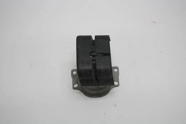 Кронштейн усилителя заднего бампера NISSAN NOTE E11 2005-2008, NOTE E11 2008-2012, MICRA III K12 2002-2005, MICRA III K12 2005-2007