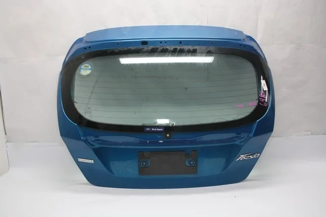 Крышка багажника (потерта) FORD FIESTA MK VI 2008-2019