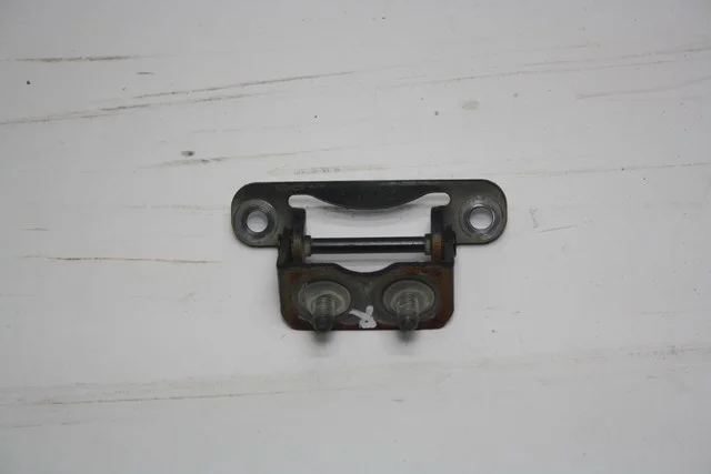 Петля крышки багажника левая=правая GH8 SUBARU IMPREZA G12 2007-2012