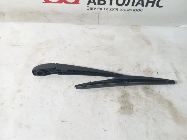 Поводок стеклоочистителя задний GSR50 TOYOTA PREVIA R50 2006-, LAND CRUISER 200 2007-2012, LAND CRUISER 200 2012-2014, ESTIMA R50 2006-2008