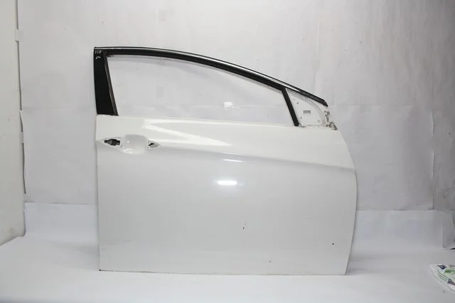 Дверь передняя правая (потерта) HYUNDAI I40 VF 2011-