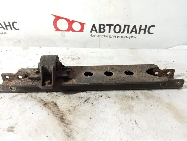 Траверса переднего редуктора K96W MITSUBISHI PAJERO SPORT I / MONTERO SPORT I K9 2005-2008, PAJERO SPORT I / MONTERO SPORT I K9 2000-2004