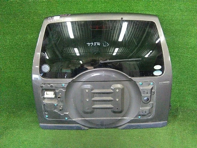 Крышка багажника V93W MITSUBISHI PAJERO IV / MONTERO IV V8 / V9 2006-2011, PAJERO IV / MONTERO IV V8 / V9 2011-2014