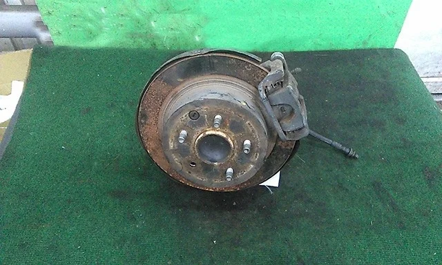 Кулак задний правый J31 NISSAN TEANA J31 2003-2005, TEANA J31 2006-2008