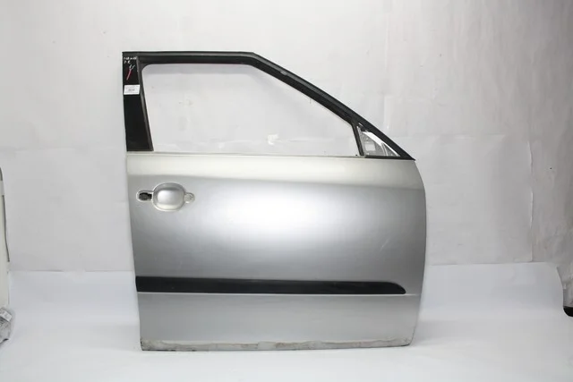 Дверь передняя правая (ремонтная, потерта) SKODA FABIA II 5J 2007-2010, FABIA II 5J 2011-2015