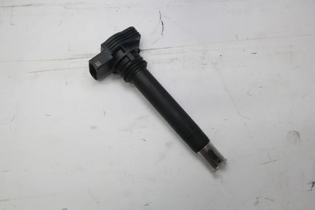 Катушка зажигания 1K1 AUDI A4 B8 2007-2011, VOLKSWAGEN JETTA V 1K2 / 1K5 2005-2011, GOLF V 1K1 / 1K5 2003-2009, AUDI A3 8P 2004-2008