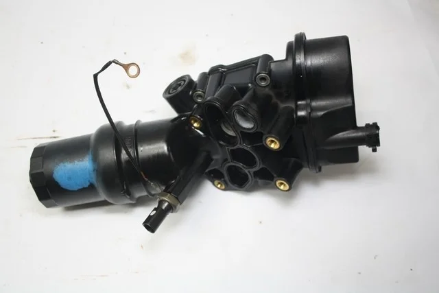 Корпус фильтра масляного 1K1 VOLKSWAGEN PASSAT B6 2005-2010, JETTA V 1K2 / 1K5 2005-2011, GOLF V 1K1 / 1K5 2003-2009, TOURAN I 1T1 / 1T2 2003-2006