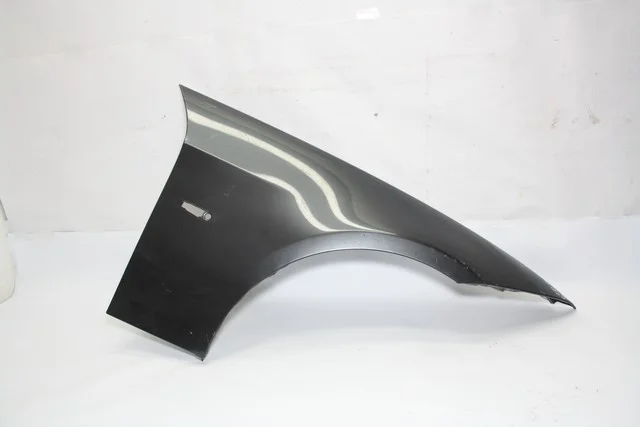 Крыло переднее правое (потерто) BMW 3-Series E90 / E91 2005-2012