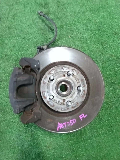 Кулак поворотный левый AZT250 TOYOTA AVENSIS T250 2006-2008, AVENSIS T250 2003-2006
