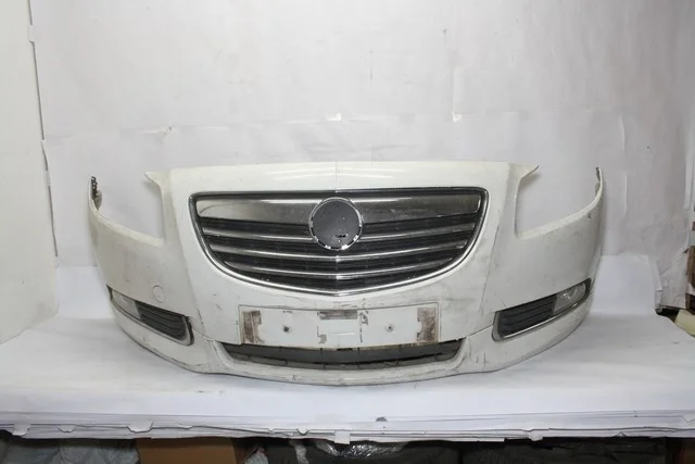 Бампер передний (потертости, дырка) OPEL INSIGNIA A G09 2008-2017