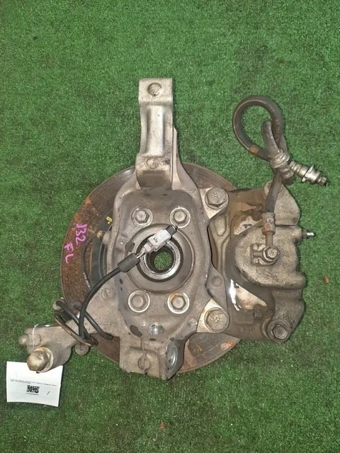 Кулак поворотный левый J32 NISSAN TEANA J32 2008-2012, TEANA J32 2011-2014, MAXIMA VII A35 2008-2014