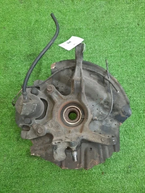 Кулак поворотный левый E53 BMW X5 E53 1999-2003, X5 E53 2003-2006