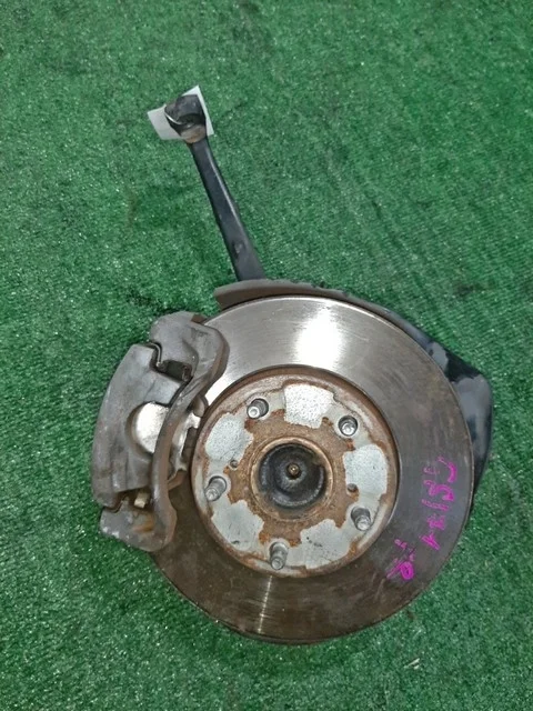 Кулак поворотный правый GS171 TOYOTA VEROSSA X11 2001-2004, CROWN S150 1995-2001, LEXUS IS I 200/300 XE10 1998-2005