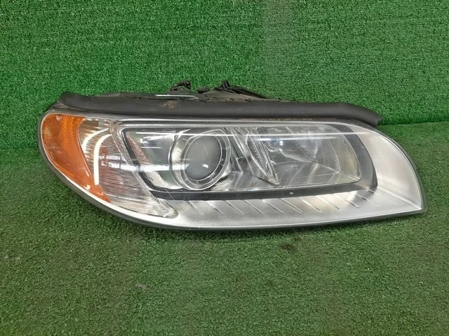 Фара правая BW47 VOLVO S80 II AS / AR 2006-2016, V70 III BW 2007-2016, XC70 II BZ 2007-2016