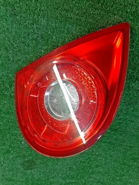 Фонарь задний левый внутренний 1K5 VOLKSWAGEN GOLF V 1K1 / 1K5 2003-2009