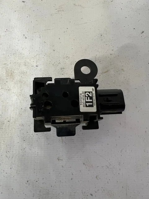Датчик парктроника передний GRS191 LEXUS GS III 300/400/430 S190 2005-2007, GS III 300/400/430 S190 2007-2011