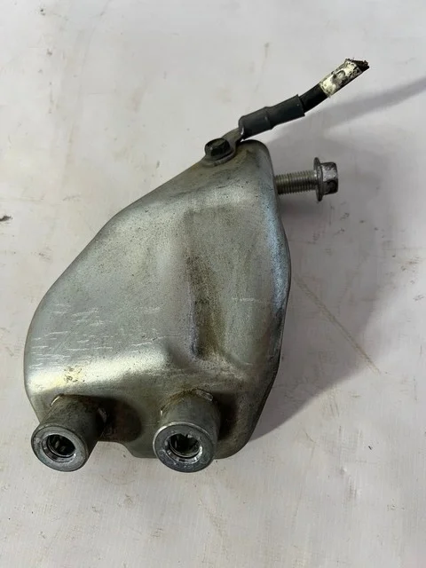 Кронштейн генератора T31 NISSAN TEANA J32 2008-2012, TEANA J32 2011-2014, X-TRAIL T31 2007-2011, X-TRAIL T31 2010-2015, MURANO Z51 2008-2010