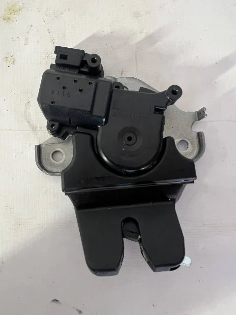 Замок крышки багажника CY4A MITSUBISHI LANCER X CY 2007-2010, LANCER X CY 2010-2014
