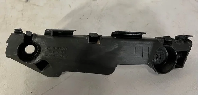 Кронштейн переднего бампера левый GH5FP MAZDA MAZDA 6 GH 2007-2010, MAZDA 6 GH 2010-2012, ATENZA GH 2008-2009, ATENZA GH 2010-2012