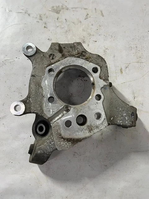 Кулак задний левый PNZ51 NISSAN MURANO Z51 2008-2010, MURANO Z51 2010-2016