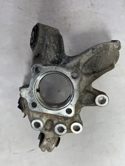 Кулак задний правый RE4 HONDA CR-V III RE 2007-2010, CR-V III RE 2010-2012