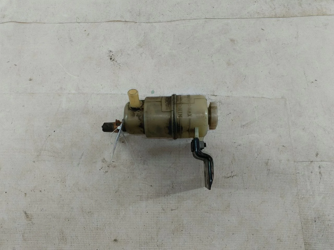 Бачок ГУР V98W MITSUBISHI PAJERO IV / MONTERO IV V8 / V9 2006-2011, PAJERO IV / MONTERO IV V8 / V9 2011-2014, PAJERO IV / MONTERO IV V8 / V9 2014-2020
