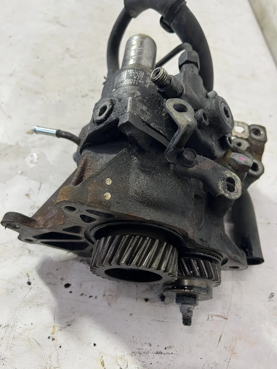 Насос топливный высокого давления V98W MITSUBISHI PAJERO IV / MONTERO IV V8 / V9 2006-2011, PAJERO IV / MONTERO IV V8 / V9 2011-2014