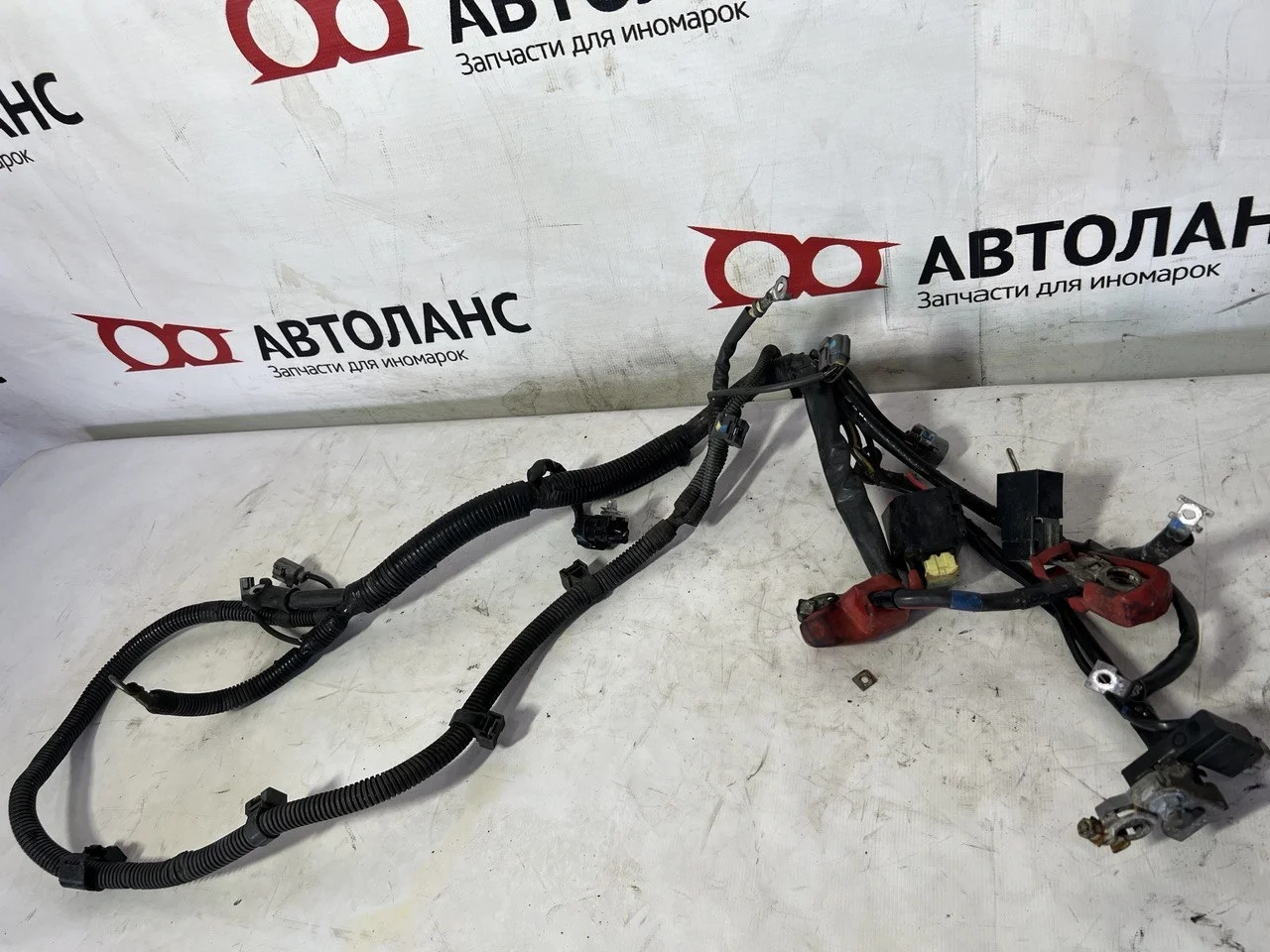 Электропроводка двигателя V98W MITSUBISHI PAJERO IV / MONTERO IV V8 / V9 2006-2011, PAJERO IV / MONTERO IV V8 / V9 2011-2014