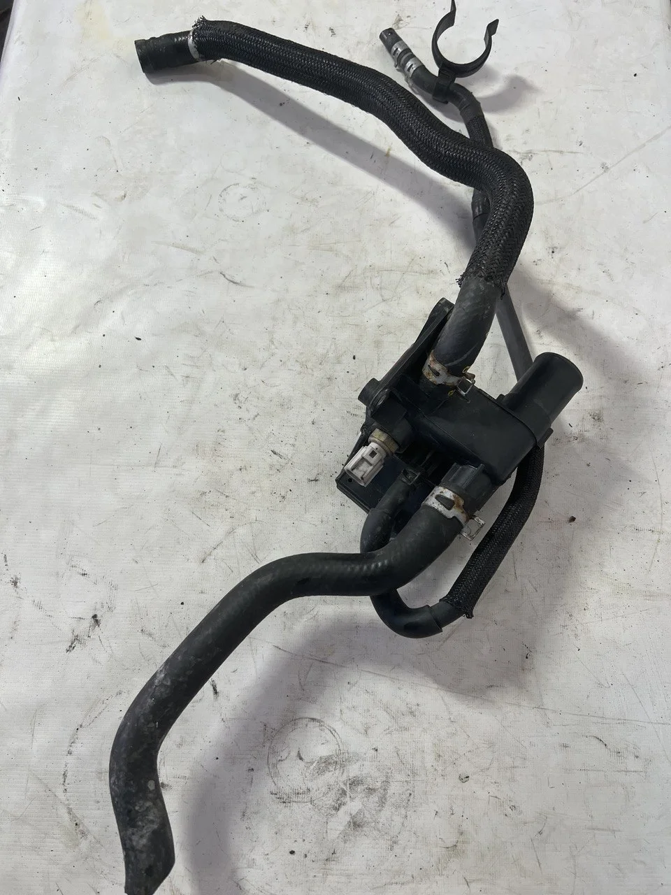 Фланец системы охлаждения GHEFP MAZDA MAZDA 3 BK 2003-2006, MAZDA 3 BK 2006-2009, MAZDA 6 GH 2007-2010, MAZDA 6 GH 2010-2012, ATENZA GH 2008-2009