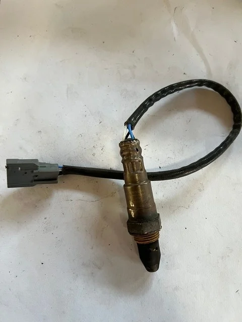 Датчик кислородный лямбда-зонд верхний T32 NISSAN PATROL Y62 2010-2014, PATROL Y62 2014-2019, QASHQAI J11 2014-2020, X-TRAIL T32 2014-2019