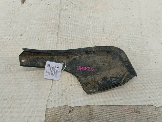 Подкрылок задний левый NHW20 TOYOTA PRIUS XW20 2005-2009, PRIUS XW20 2009-2011