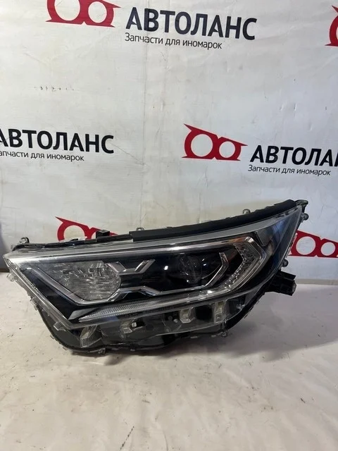 Фара левая XA50 TOYOTA RAV4 XA50 2018-