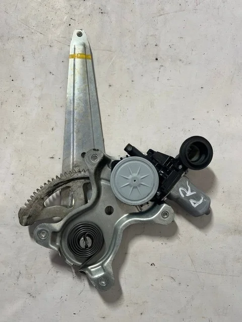Стеклоподъемник двери задней правой GSU35 TOYOTA HARRIER XU30 2003-2013, LEXUS RX II 300/330/350/400H XU30 2003-2006